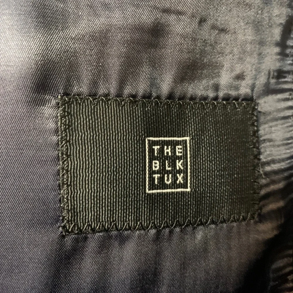 The BLK TUX Tuxedo Jacket 46R Navy Blue Merino Wool Tollegno 1900 Peak Lapel